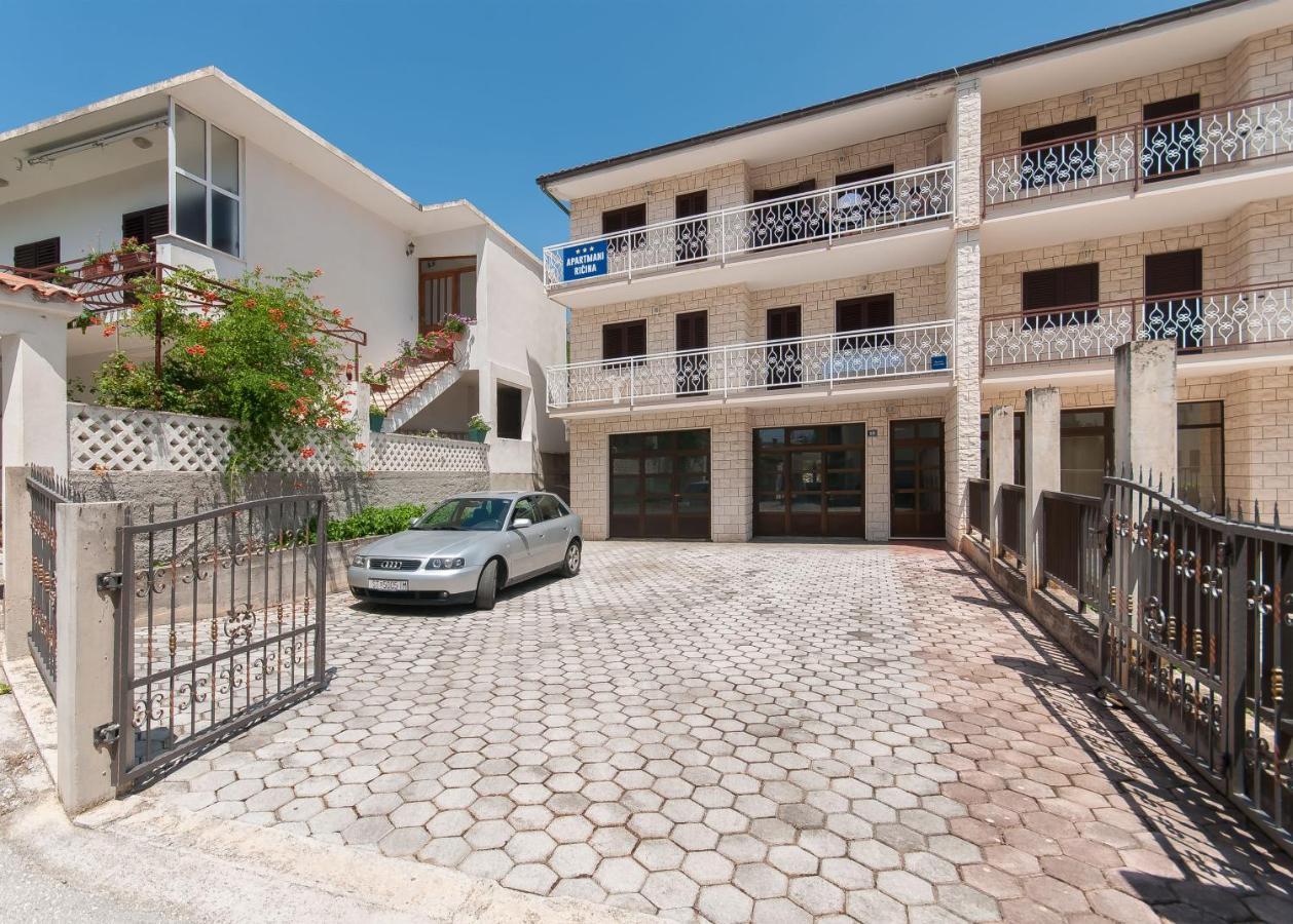 Apartments Ricina 杜基拉特 外观 照片